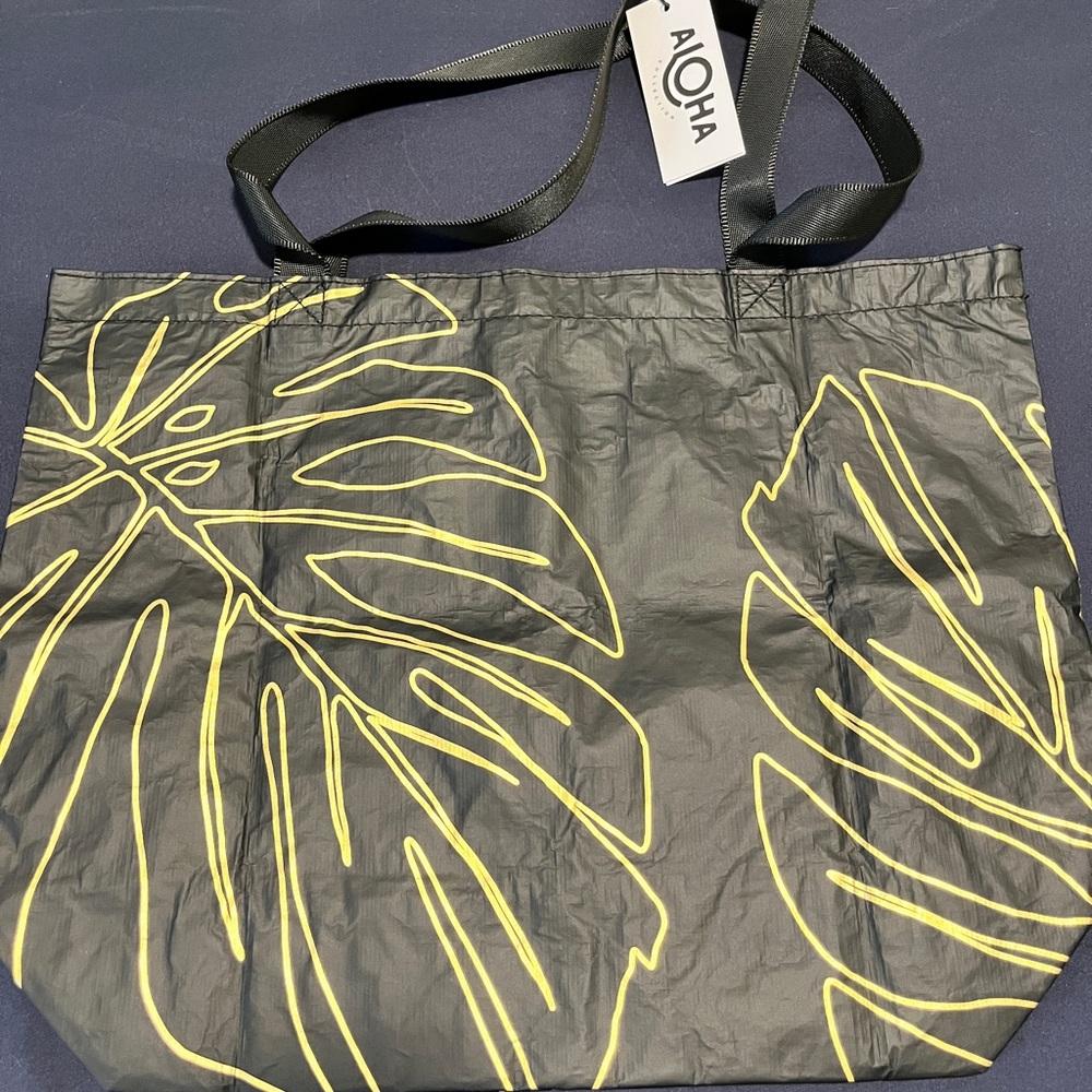Aloha Collection Black and Gold Reversible Tote Bag